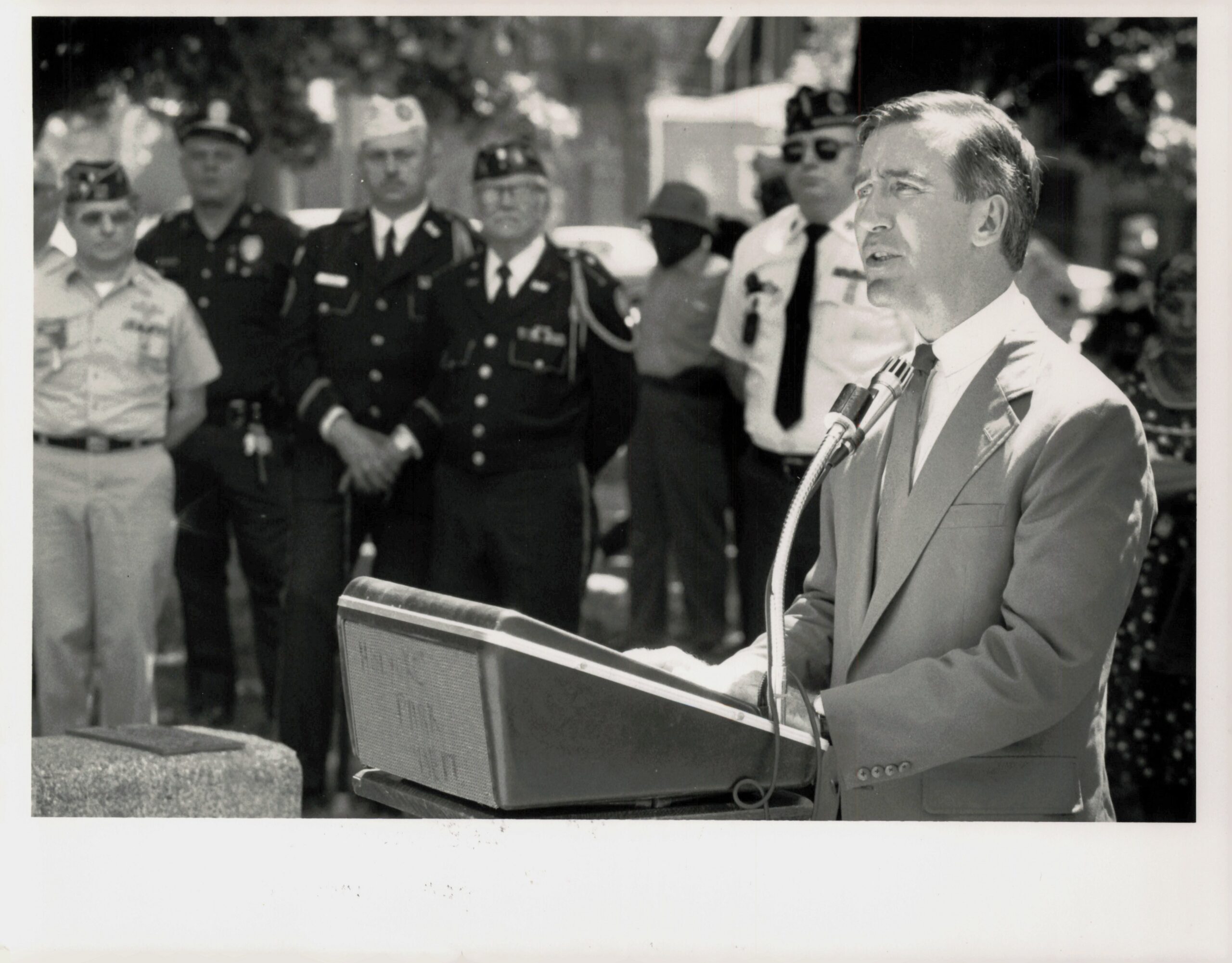 1989 Press Photo Congressman Richard Neal speaks, Memorial Day Service, Holyoke Related Image