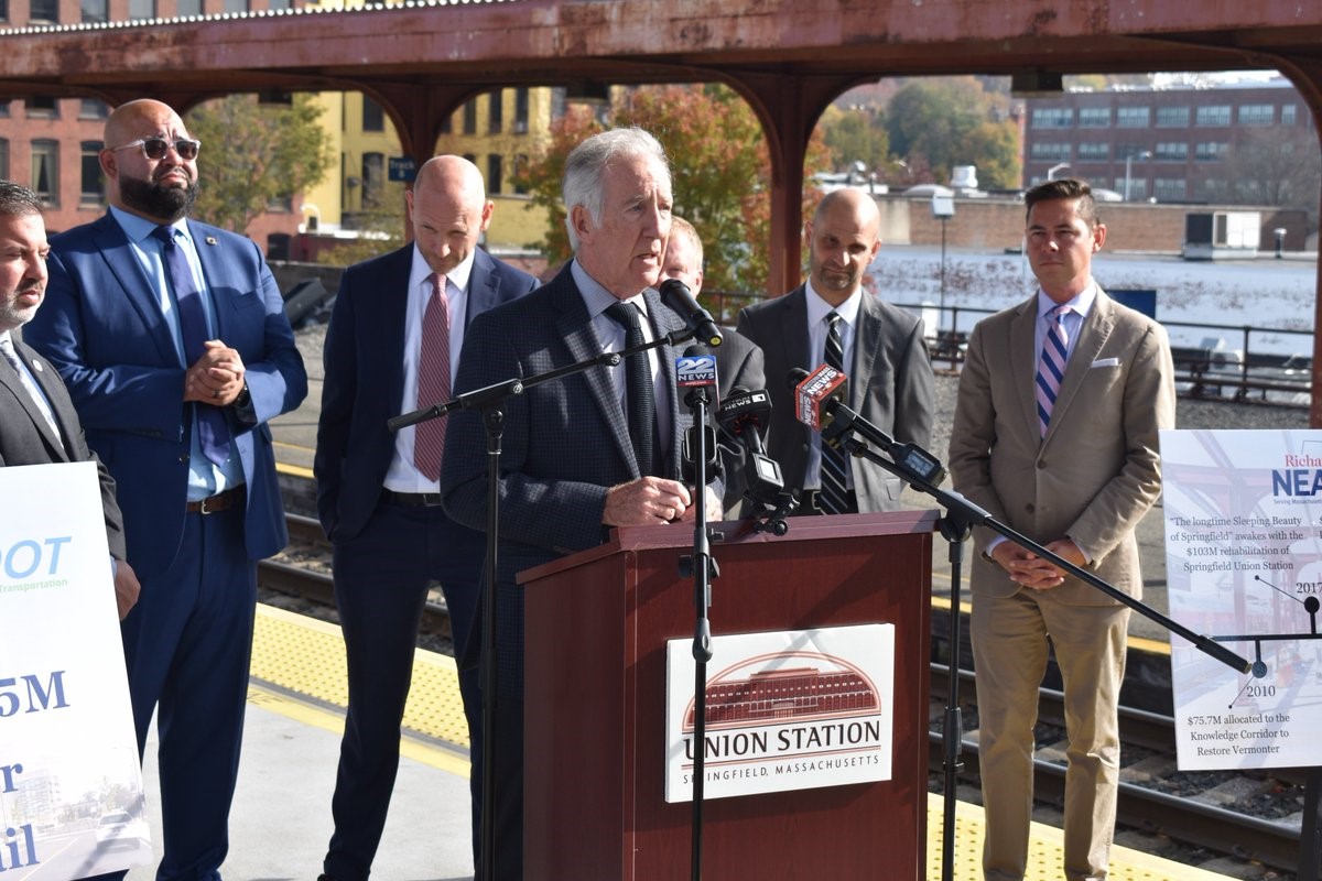 Paragraph 4 Related Image